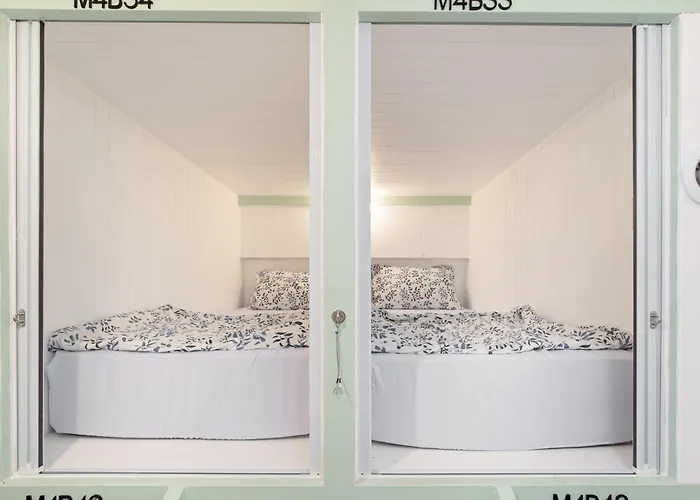 Capsule Hostel&thai Traditional Bath *