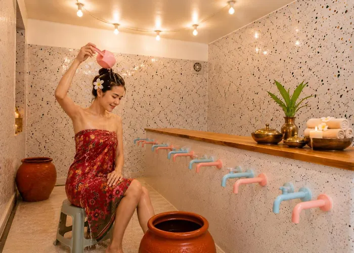 Capsule Hostel&thai Traditional Bath * Bangkok